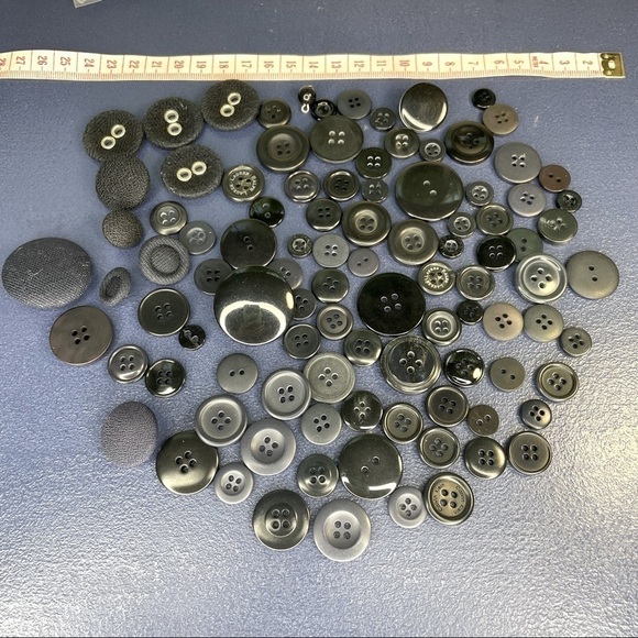 Black Buttons - Picture 1 of 1